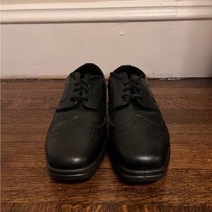 Boys Size 5 Dress Shoes